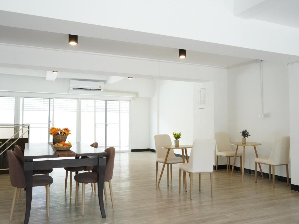 Roomquest It Square Don Mueang Airport Bangkok Exterior photo